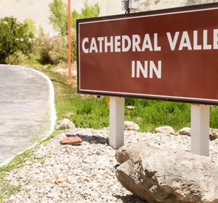 Cathedral Valley Inn Caineville Exterior foto